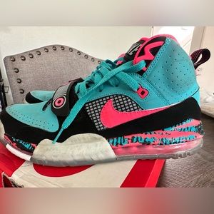 Pre-Owned Nike Mens Air Max Bo Jax Hyper Jade Premium shoes size 10